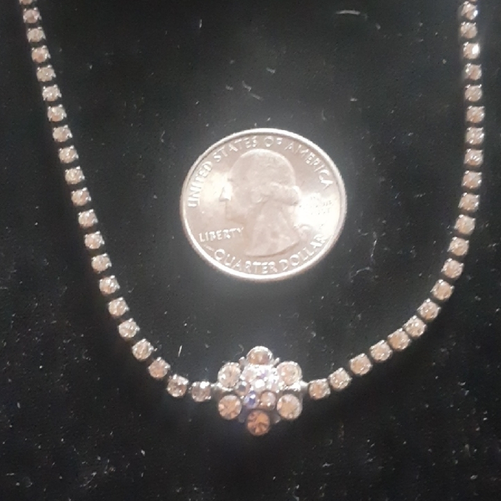 Elegant Vintage Silver Tone Necklace with Crystal Accents